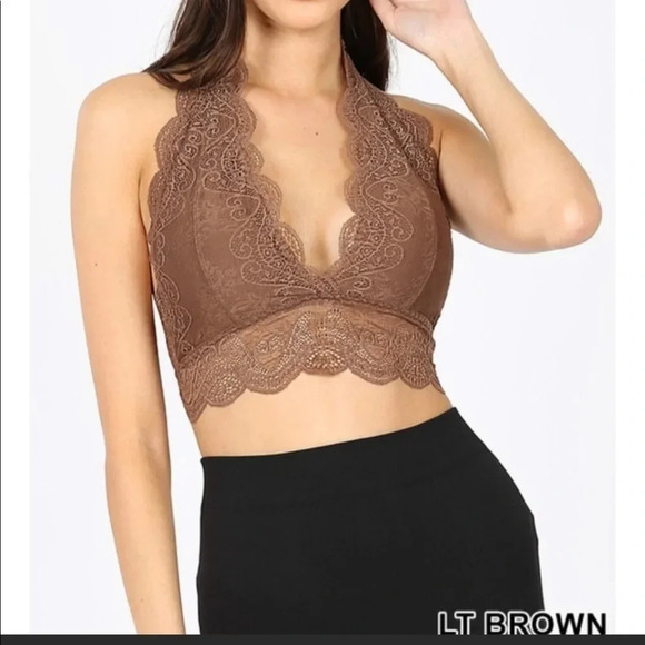 Lace Scalloped Plus Size Halter Bras - Picture 1 of 4